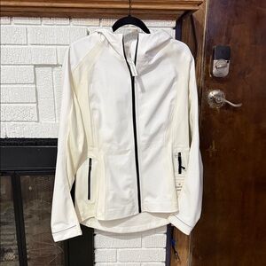 Lululemon white cross chill jacket size 12